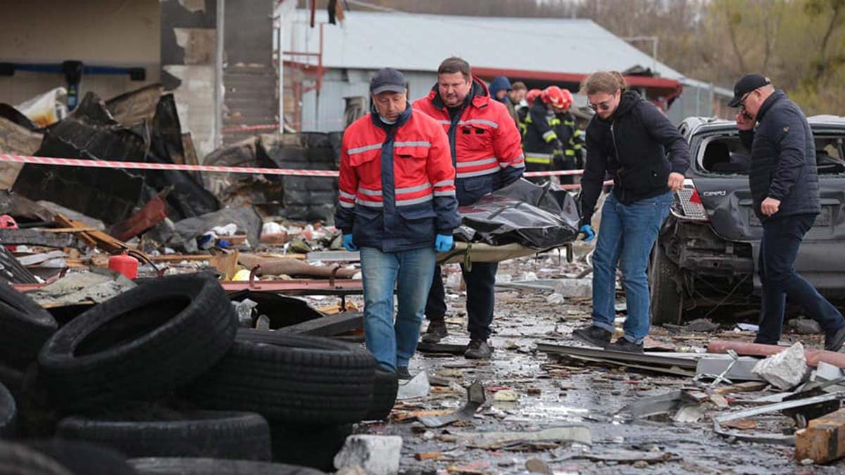 Japonya'dan Ukrayna'ya kimyasal koruyucu giysi