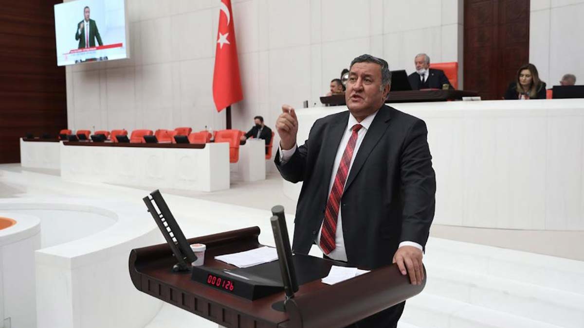 Burs miktarı ve verilen kişi sayısı artırılmalı