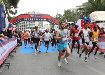 Maraton İzmir Türkiye'nin en hızlı parkuru unvanını korudu