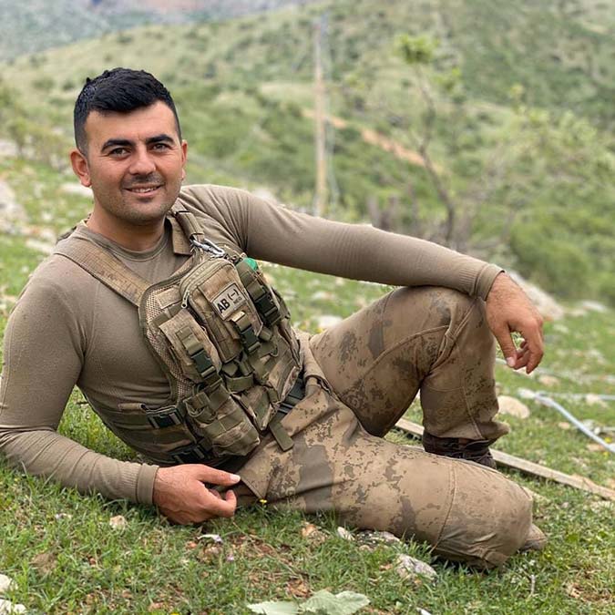 Şehit 2 askerin cenazeleri memleketlerine uğurlandı