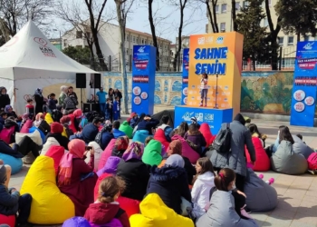"Sahne Senin" edebiyat tutkınlarını buluşturdu
