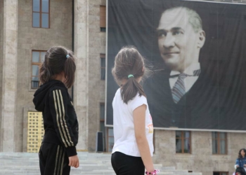 Bilim Şenlikleri'ni 3 bin çocuk ziyaret etti