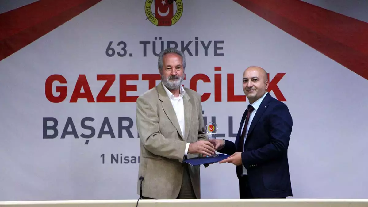 Türkiye gazeteciler cemiyeti'nin (tgc), 'türkiye gazetecilik başarı ödülleri' sahiplerine verildi. Dha muhabiri derya evren ve kameramanlar i̇smail hakkı seymen ile ahmet turhan altay ödül alanlar arasında yer aldı.