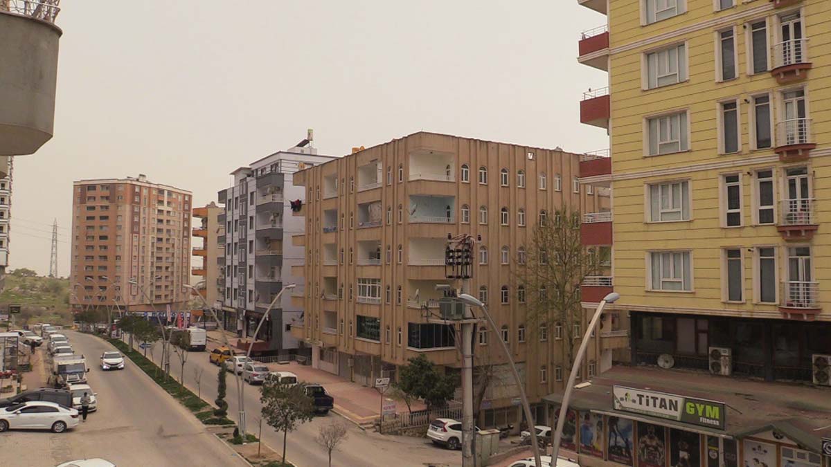 Toz taşınımı Mardin'de etkisini sürdürüyor