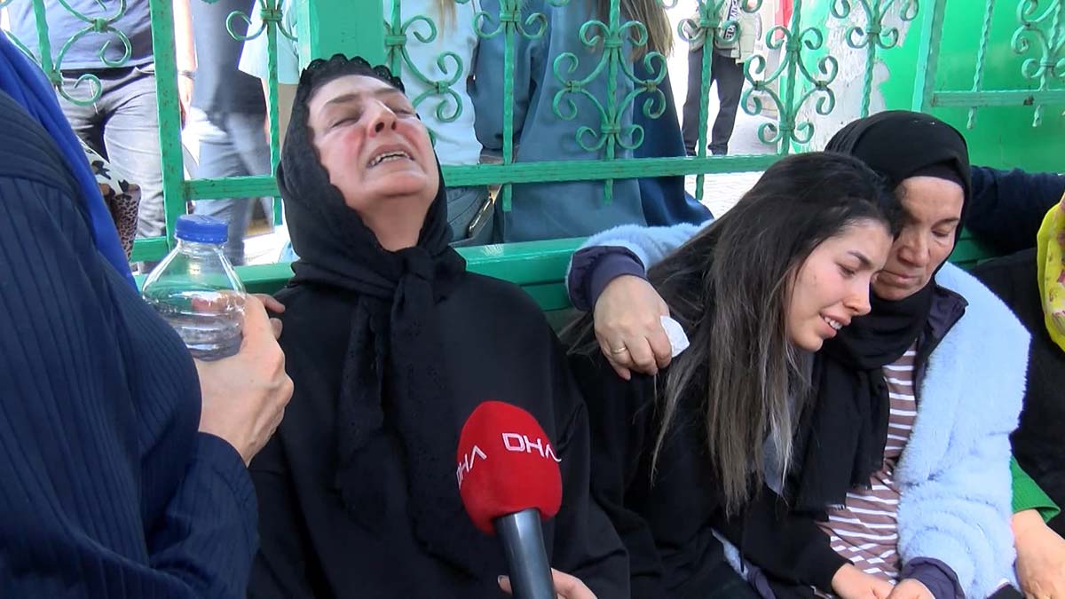 Pilot Furkan Otkum İstanbul'da toprağa verildi