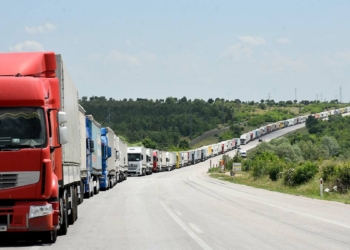 1 haftadır süren sınırda TIR kuyruğu çilesi