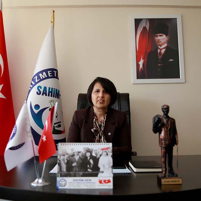 Hemşireler Günü'nde özlük hakkı istediler