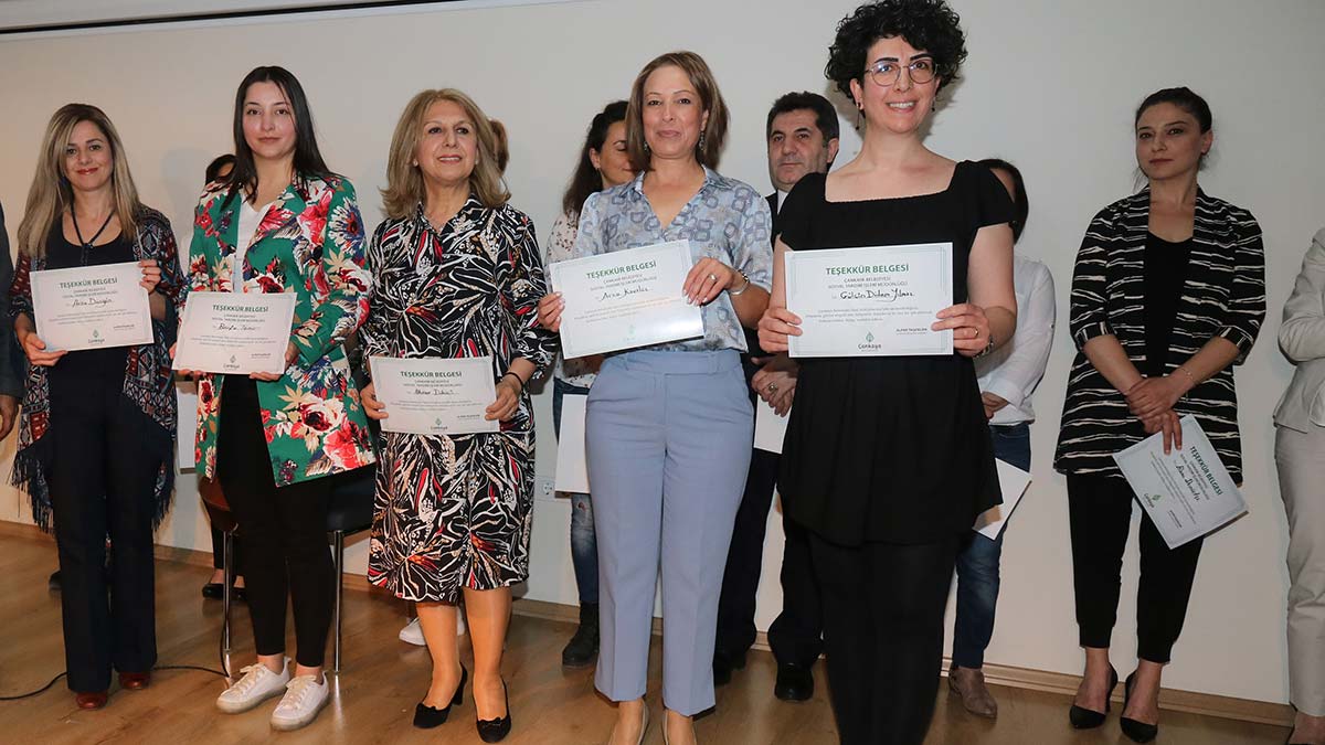 Sesli Kütüphane gönüllülerine sertifika