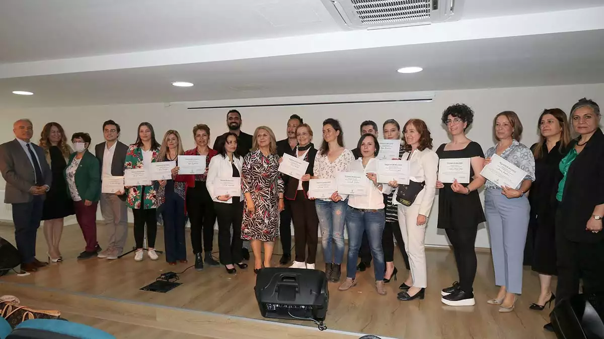 Sesli kütüphane gönüllülerine sertifika