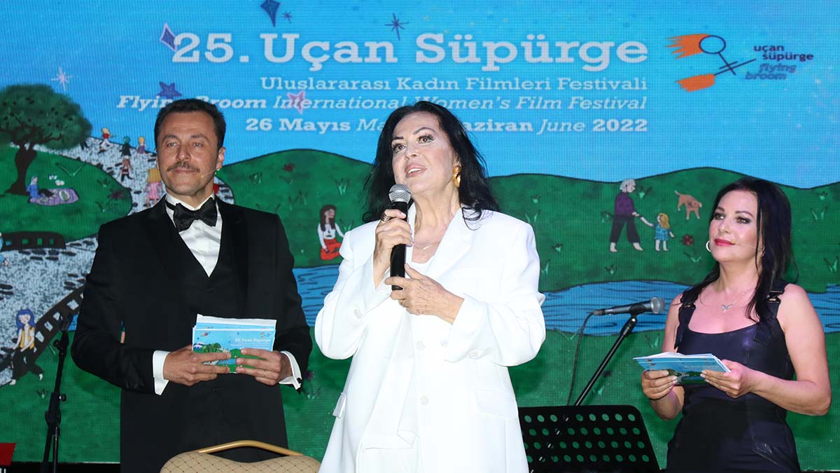 Uçan Süpürge 25 yaşında