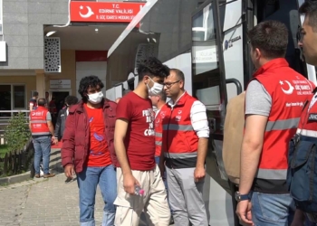 377 Afgan kaçak göçmen ülkelerine gönderildi