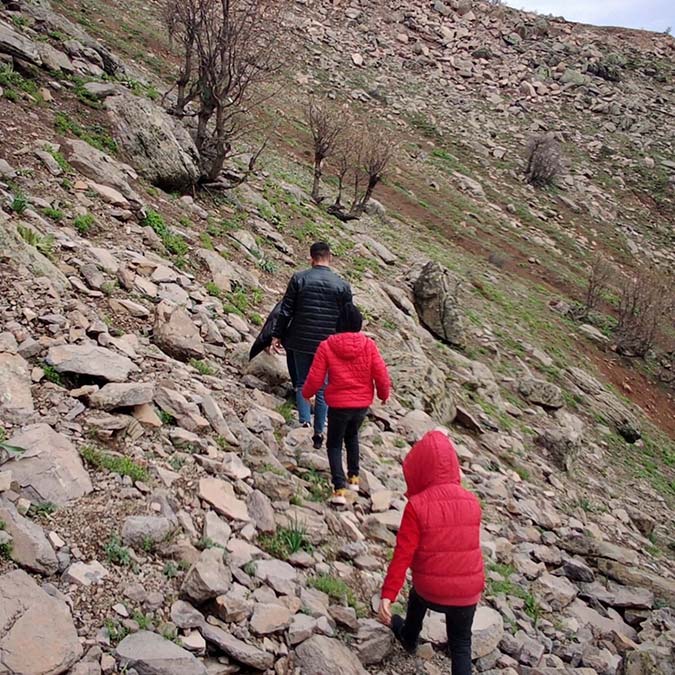 Çır Şelalesi, ziyaretçi akınına uğruyor