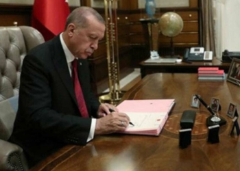 9 ile yeni vali atandı, 10 vali yer değiştirdi