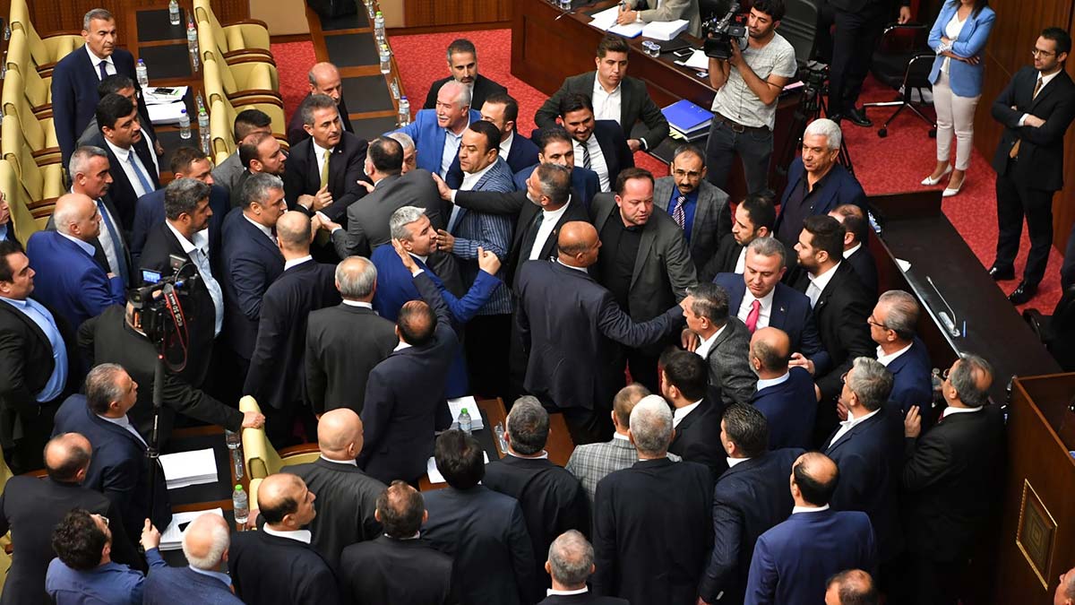 ABB Meclisi'nde gerginlik