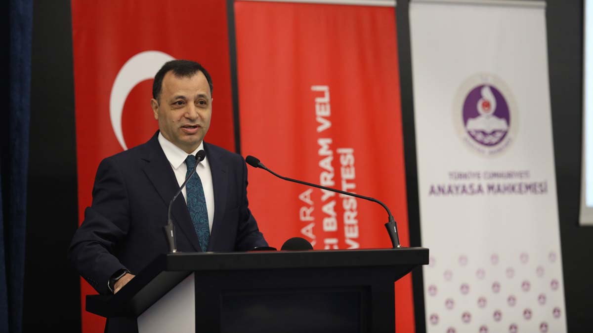 AYM'lere düşen OHAL olağanlaşmasını engellemek