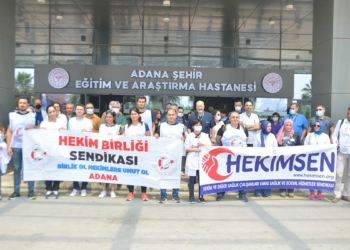 Adana’da doktorlar iki günlüğüne işi bıraktı
