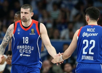 Anadolu Efes, EuroLeague'de final için oynayacak