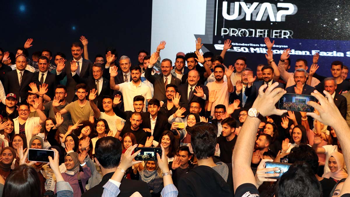 Ankara'da 'Gençlik ve Bilişim Festivali' başladı