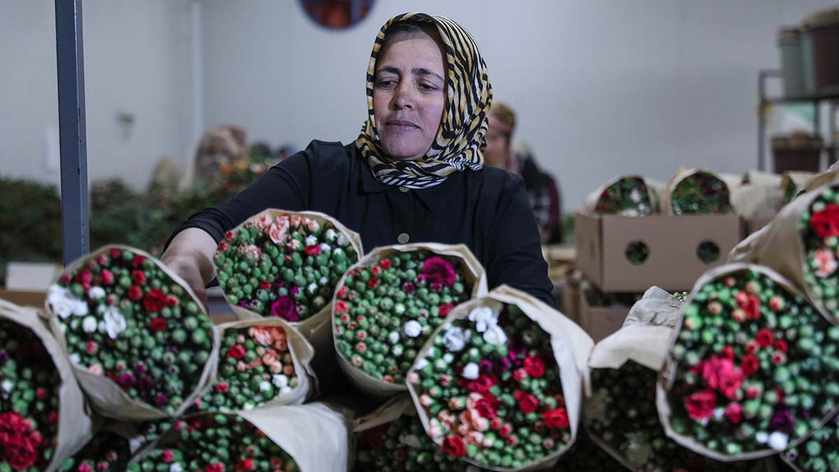 Anneler Günü için 33 ülkeye çiçek ihracatı