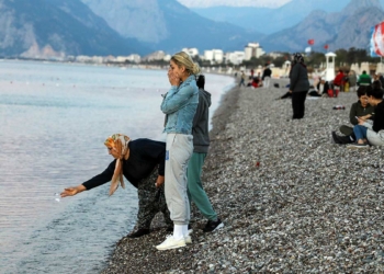 Antalya'da, Hıdırellez dilekleri suyla buluştu