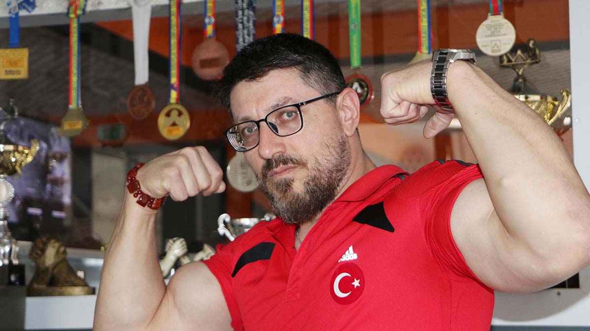 Avatar Gökhan'dan 11'inci Avrupa şampiyonluğu