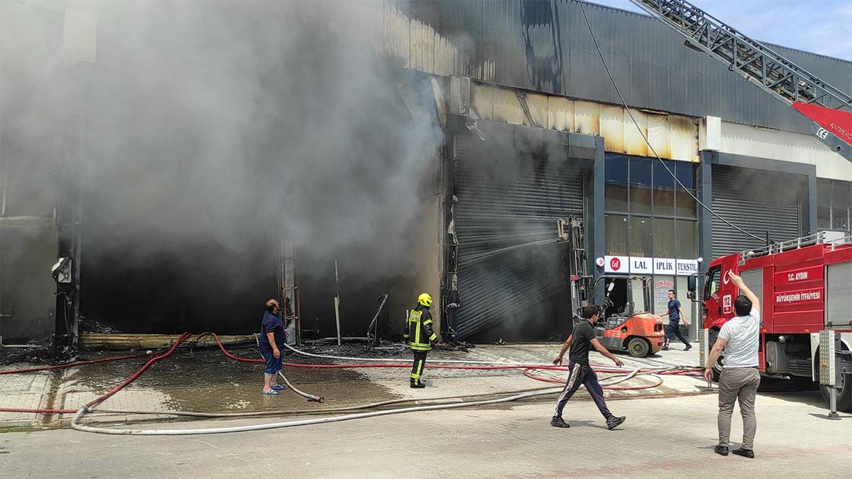 Aydın, OSB'de marangoz atölyesi yangını