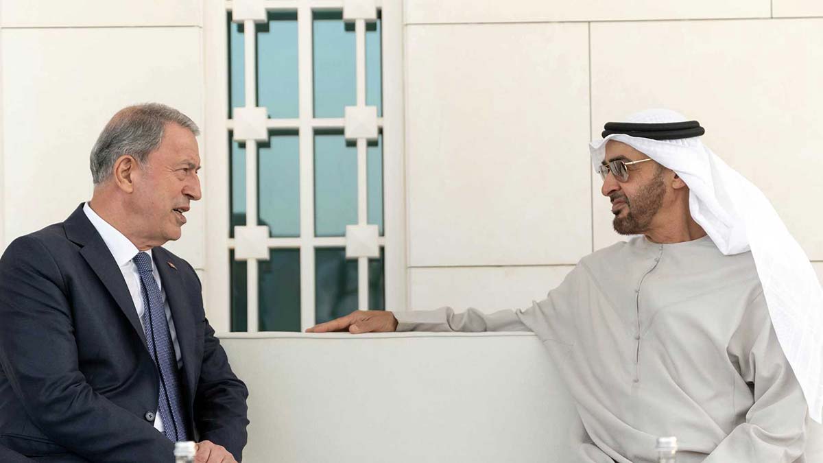 Bakan Akar, BAE Devlet Başkanı ile görüştü