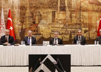 Bakan Nebati, sektör temsilcileriyle buluştu