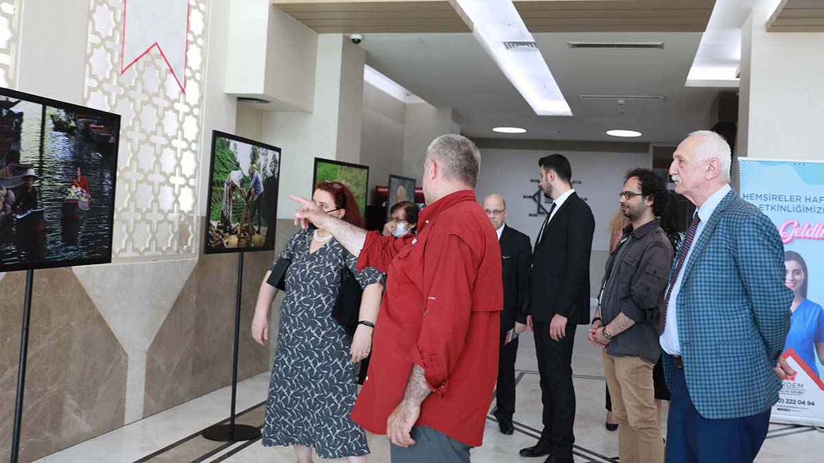 'Bi Dünya Kadın' sergisi sanatseverlerle buluştu