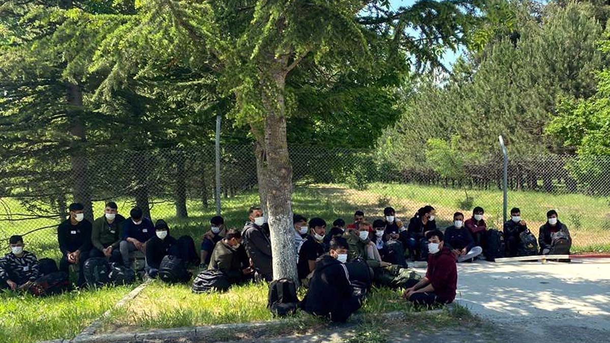 Bulgaristan'dan Türkiye'ye itilen göçmeler yakalandı