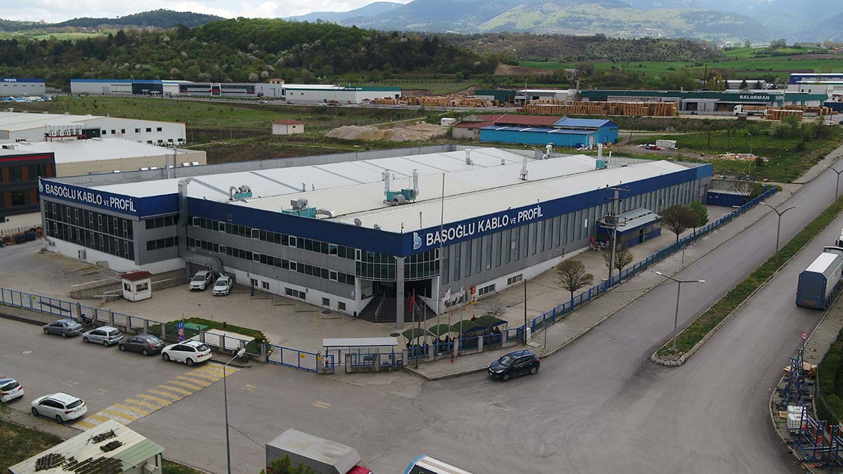 Türk kablo sanayisinin önde gelen üreticilerinden Başoğlu Kablo, Türkiye’deki beyaz eşya üreticileri ile beraber adından sıkça söz ettiriyor.