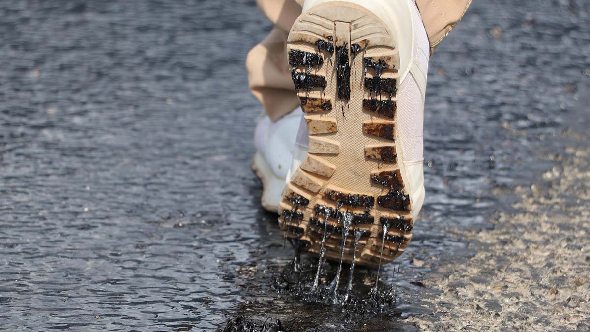 Denizli'de hava sıcaklığı asfalt eritti