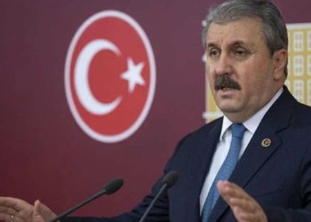 Destici: Atatürk istismarından vazgeçsinler