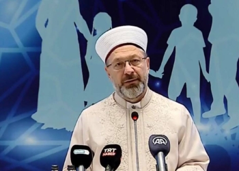 Dijital sosyalleşme aile kurumunu erozyona uğrattı