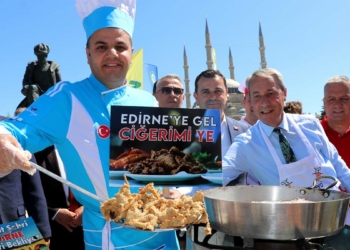 Edirne'deki Bando ve Ciğer Festivali