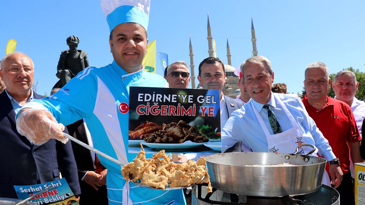 Edirne'deki Bando ve Ciğer Festivali