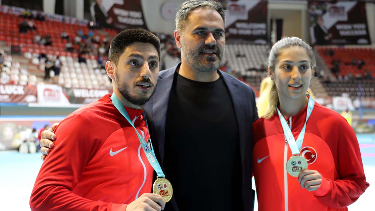 Eltemur kardeşlerden çifte şampiyonluk