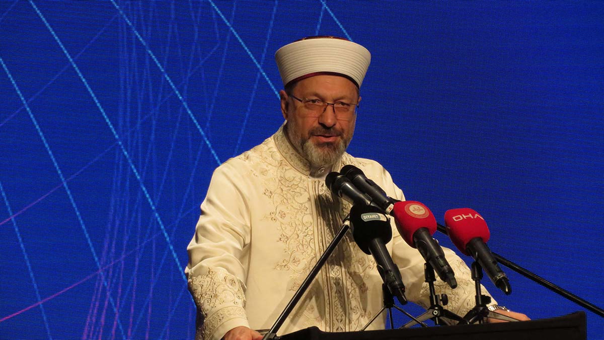 Erbaş, '8'inci Gençlik Fuarı'nın açılışını yaptı