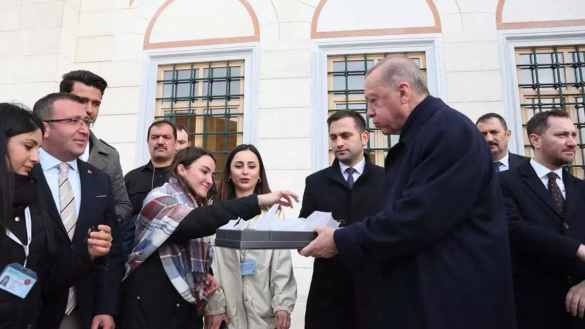 Erdogan camlica camiinde cemaate seslendi 1 - politika - haberton