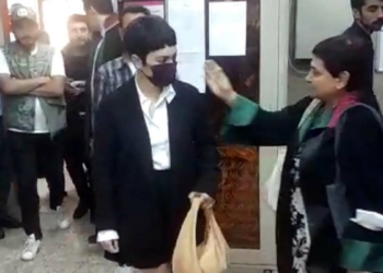 Ezgi Mola'ya hakaret suçundan adli para cezası