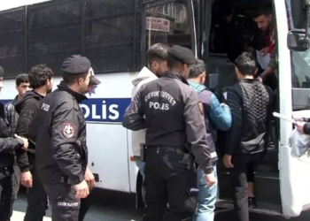 Fatih'te 441 kaçak göçmen yakalandı