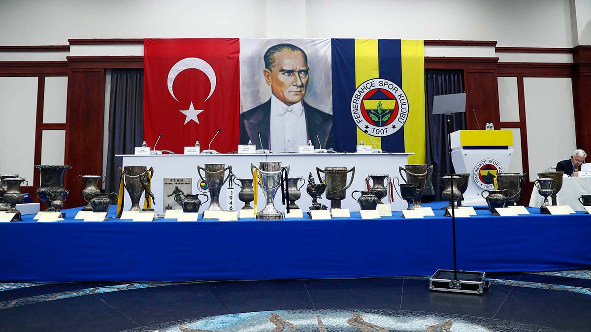 Fenerbahçe Divan Kurulu Toplantısı başladı