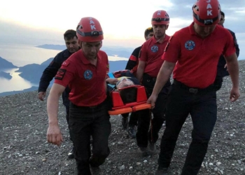 Fethiye'de paraşüt kazası; Rus pilot yaralandı