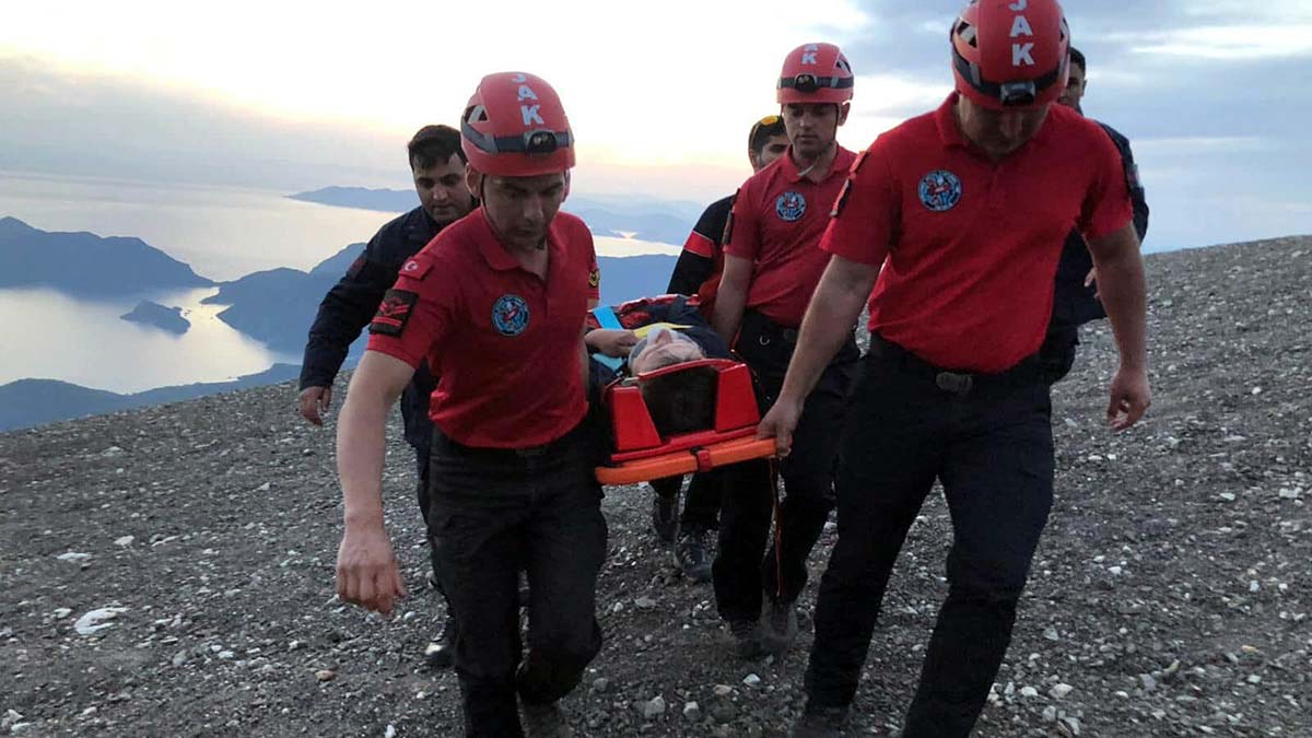 Fethiye'de paraşüt kazası; Rus pilot yaralandı