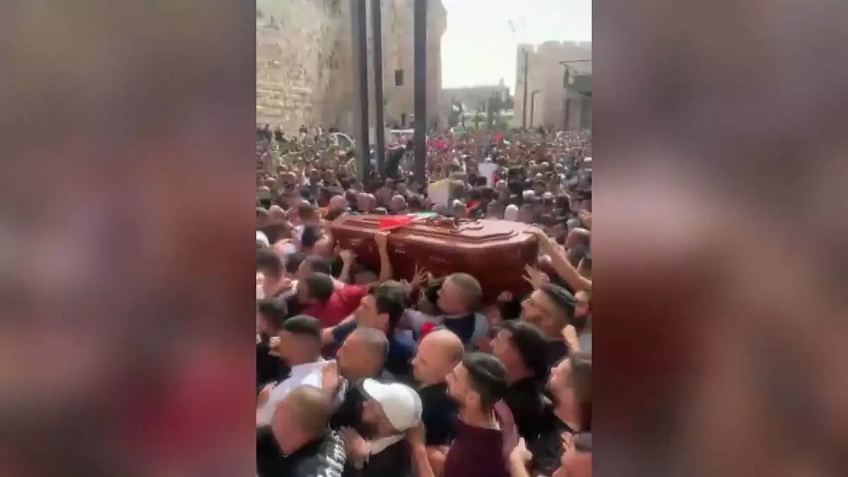 Filistinli muhabirin cenazesi tepki topladı