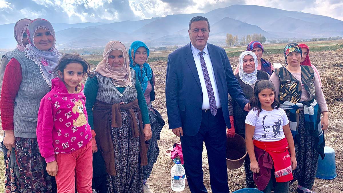 Tarıma kadın eli daha çok dokunmalı