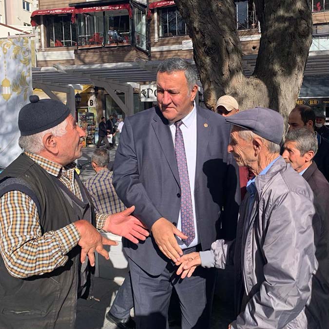 Emekli et ve süt mamullerini artık rafta görmektedir