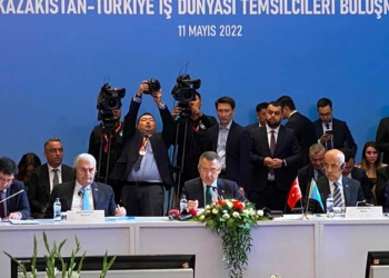 Fuat Oktay'dan Kazakistanlı iş insanlarına çağrı