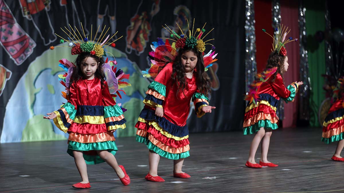 Yenimahalle kreşlerinde yıl sonu coşkusu