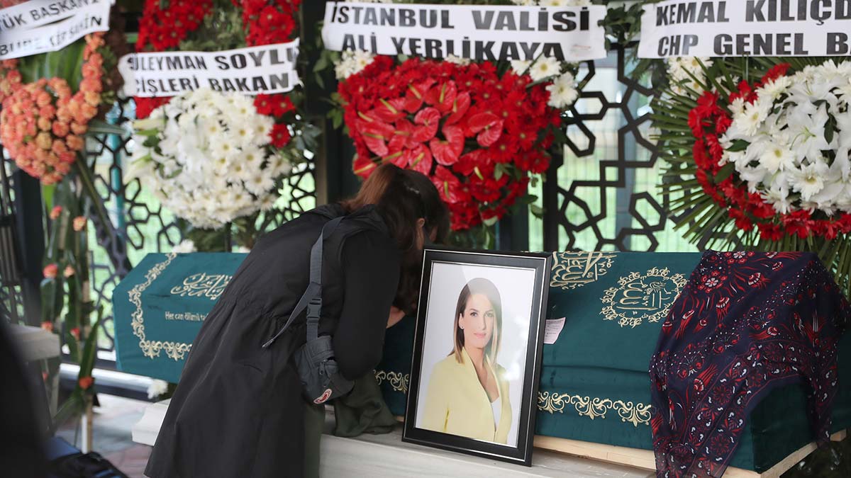 Haber spikeri Özlem Sarıkaya Yurt'a veda